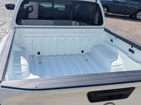 New 2026 Nissan Frontier SV AWD/4WD image 17