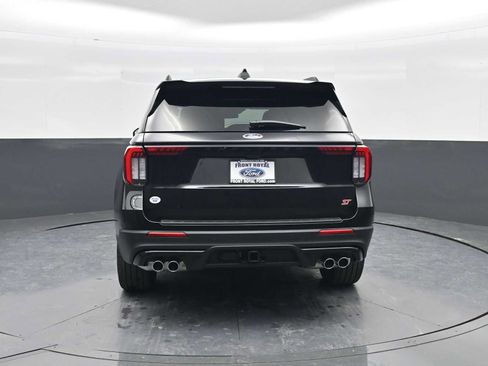 New 2026 Ford Explorer ST w/ Sun And Sound Package image 6