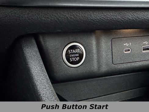 Used 2021 Nissan Rogue SV image 11