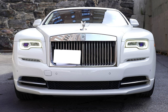 Used 2017 Rolls-Royce Wraith RWD image 13