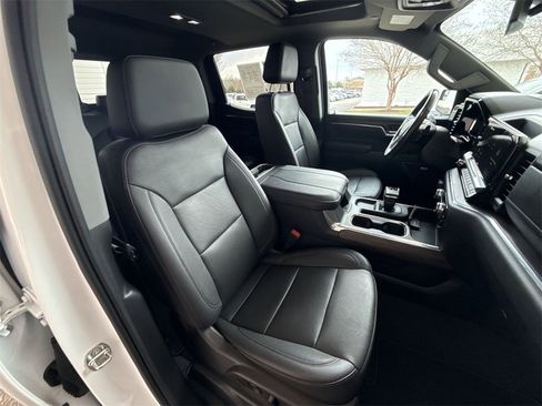 Certified 2023 GMC Sierra 1500 SLT w/ SLT Convenience Package image 28