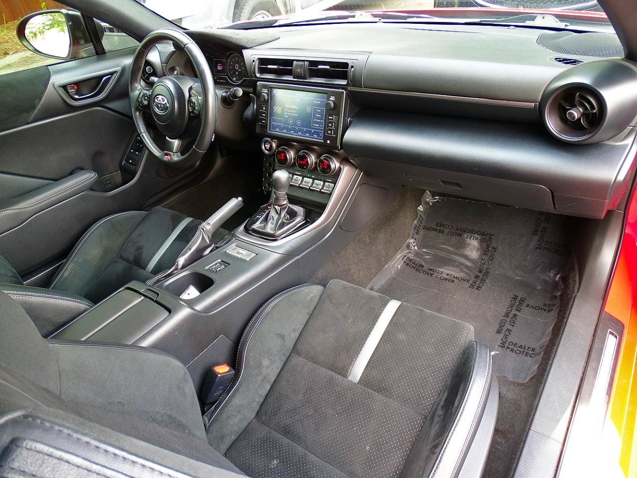 Used 2023 Toyota GR86 Premium RWD image 33