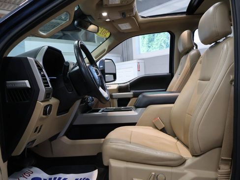 Used 2017 Ford F250 Lariat w/ Lariat Ultimate Package AWD/4WD image 14