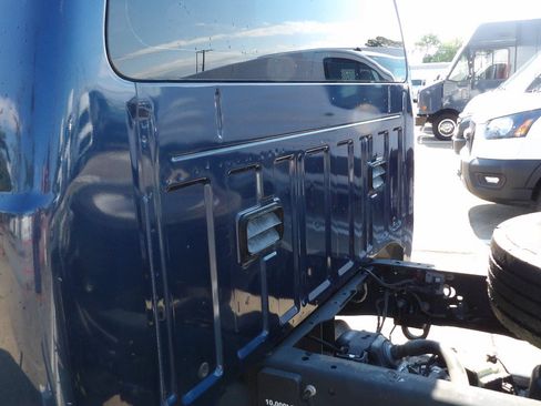 Used 2015 Ford F450 XL w/ Power Equipment Group AWD/4WD image 9