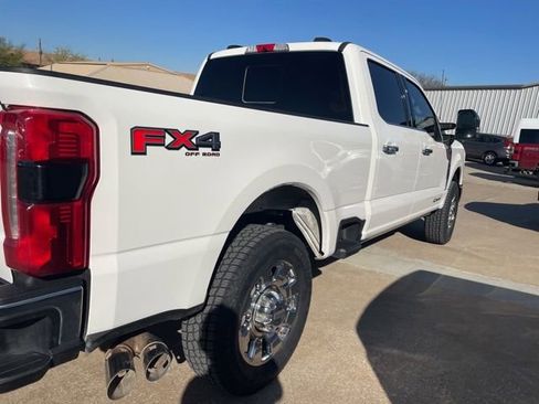Used 2023 Ford F350 Lariat w/ Chrome Package image 20