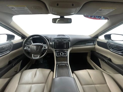 Used 2017 Lincoln Continental Select FWD image 17