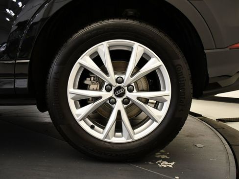 Used 2025 Audi Q3 2.0T Premium w/ Convenience Package image 15