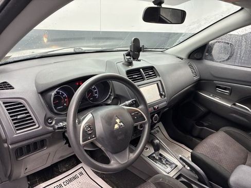 Used 2019 Mitsubishi Outlander Sport ES image 12