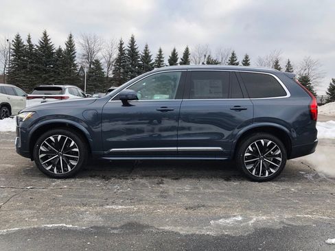 New 2026 Volvo XC90 T8 Plus w/ Protection Package Premier image 7