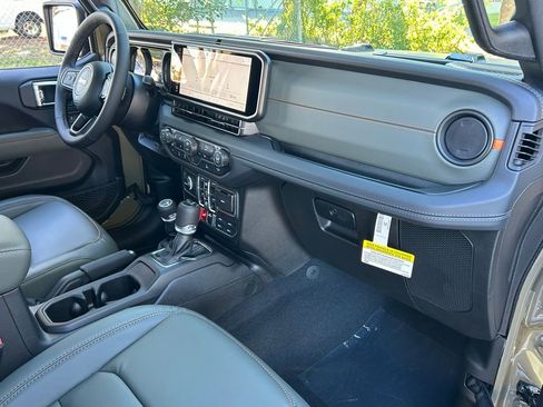 New 2026 Jeep Gladiator Mojave image 36