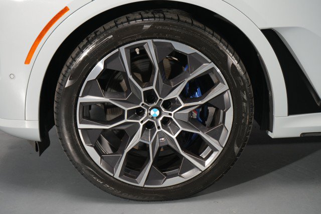 Used 2024 BMW X7 M60i w/ Executive Package AWD/4WD image 69