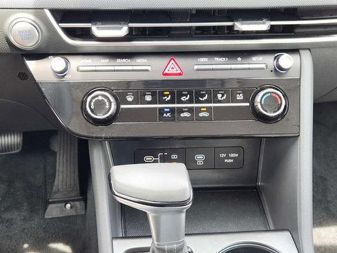 Certified 2025 Hyundai Sonata SE FWD image 19