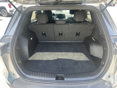 Used 2025 Chevrolet Equinox LT FWD image 18