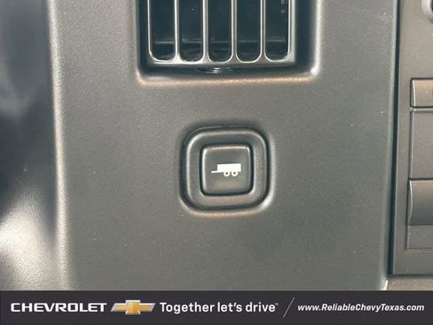 New 2026 Chevrolet Express 2500 w/ Driver Convenience Package RWD image 22
