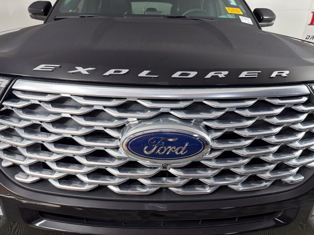 Used 2020 Ford Explorer Platinum w/ Premium Technology Package AWD/4WD image 4