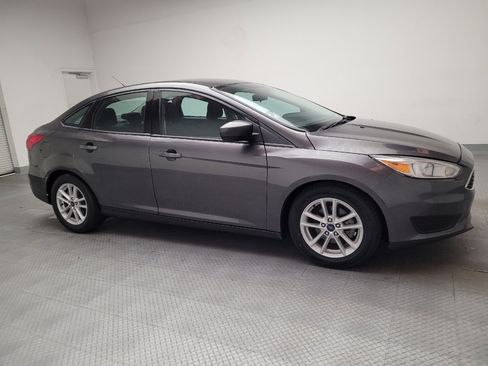 Used 2018 Ford Focus SE FWD image 11