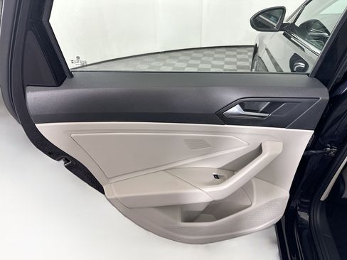 Used 2024 Volkswagen Jetta SE w/ Panoramic Sunroof Package image 26