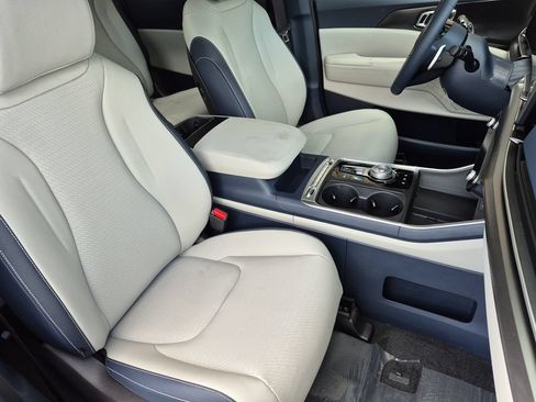 New 2026 Kia Carnival SX Prestige FWD image 15
