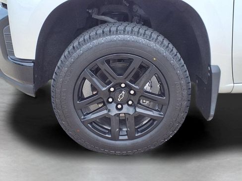 Used 2022 Chevrolet Silverado 1500 LT Trail Boss w/ Safety Package AWD/4WD image 9