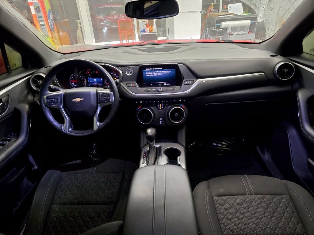 Used 2020 Chevrolet Blazer LT FWD image 34