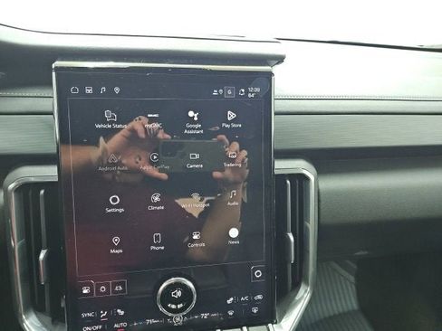 New 2026 GMC Acadia Elevation image 8