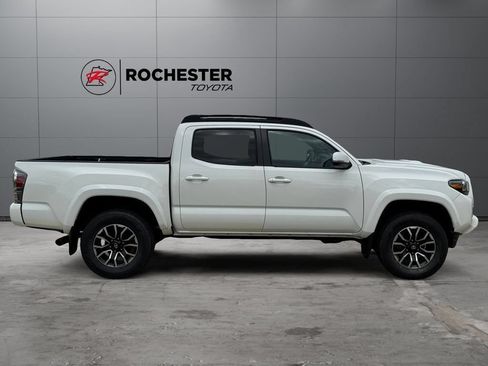 Certified 2023 Toyota Tacoma TRD Sport w/ Technology Package AWD/4WD image 6