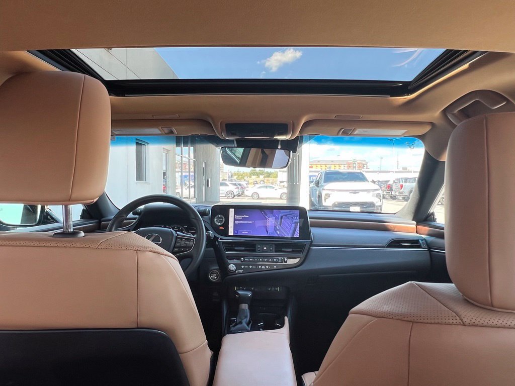Used 2024 Lexus ES 350 w/ Premium Package FWD image 21
