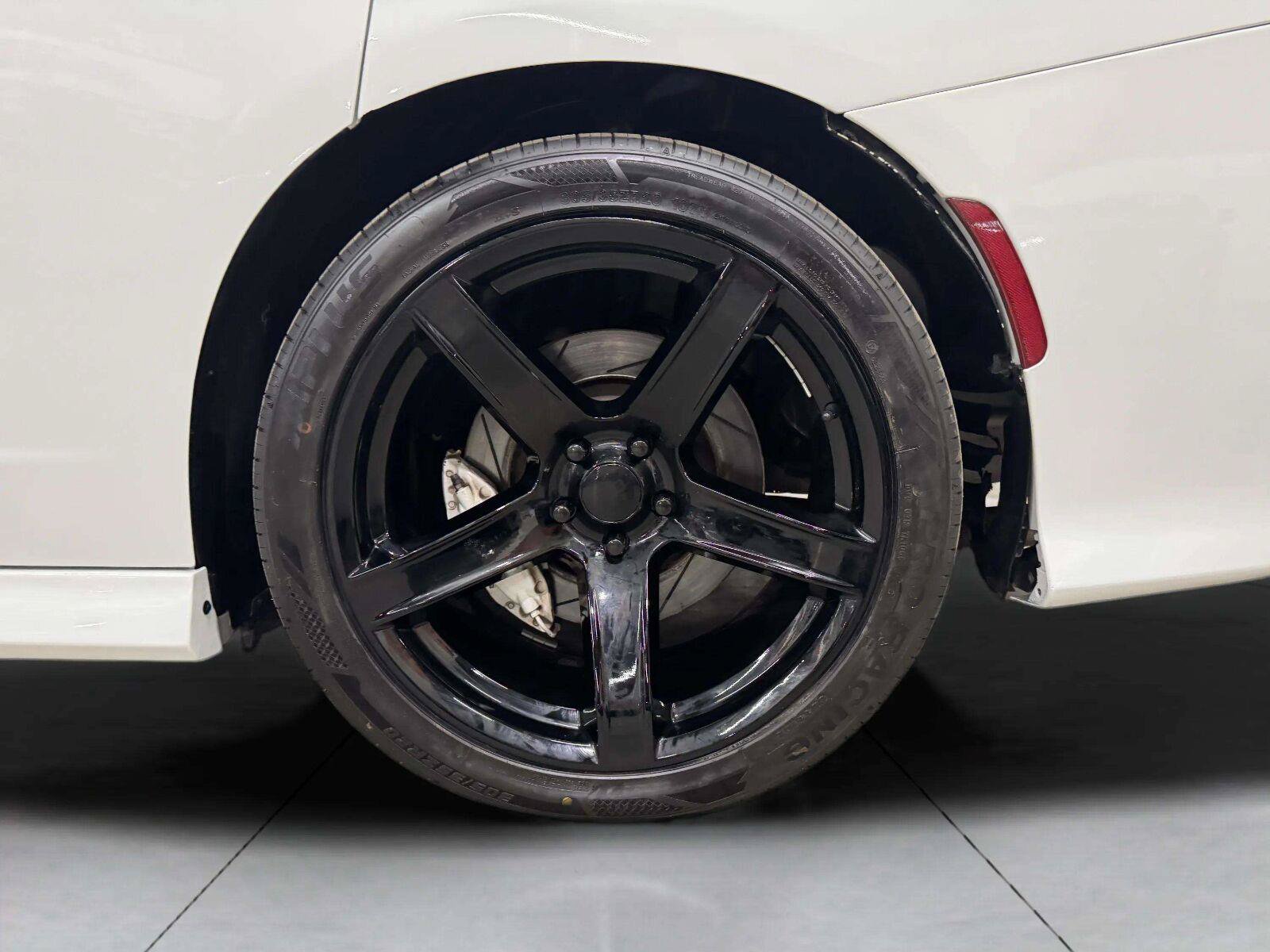Used 2019 Dodge Charger Scat Pack w/ Dynamics Package RWD image 43