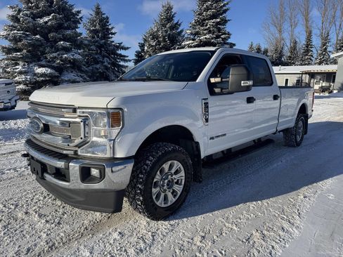 Used 2022 Ford F350 XLT w/ XLT Value Package AWD/4WD image 4