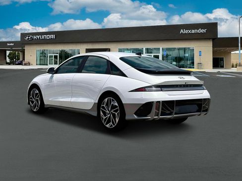 New 2025 Hyundai Ioniq 6 SEL image 5