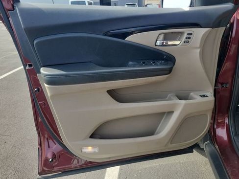 Used 2022 Honda Pilot Touring image 38