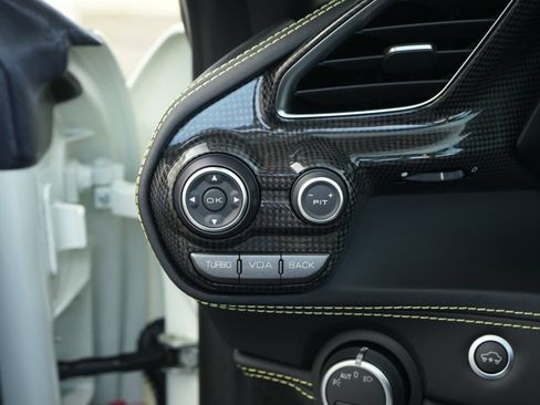 Used 2018 Ferrari 488 Spider RWD image 14