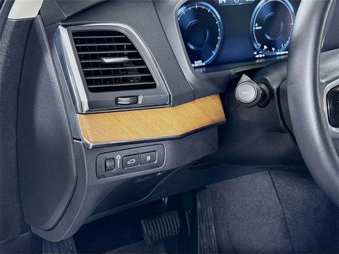 Used 2022 Volvo XC90 T8 Inscription Expression w/ Protection Package Premier image 4