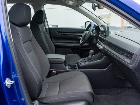 Certified 2023 Honda CR-V LX image 17