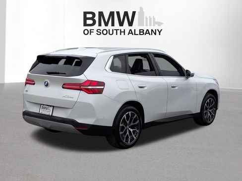 Used 2025 BMW X3 xDrive30i w/ Premium Package image 4