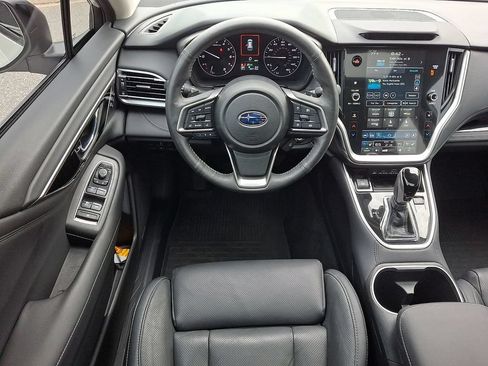 Used 2023 Subaru Outback Touring AWD/4WD image 11