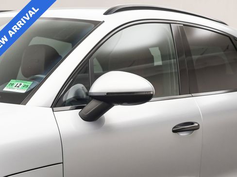 Used 2017 Porsche Macan GTS image 11