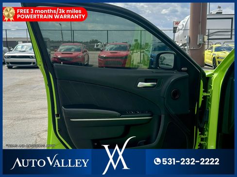 Used 2019 Dodge Charger Scat Pack RWD image 12