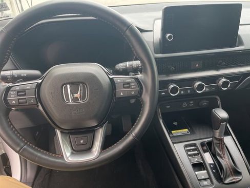 Used 2025 Honda CR-V Sport Touring image 4