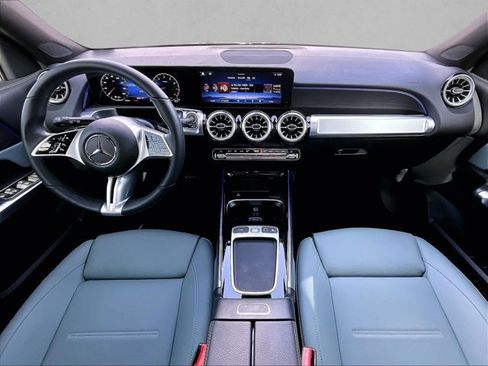 Used 2026 Mercedes-Benz GLB 250 image 16