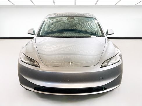 Used 2024 Tesla Model 3 Standard Range RWD image 2