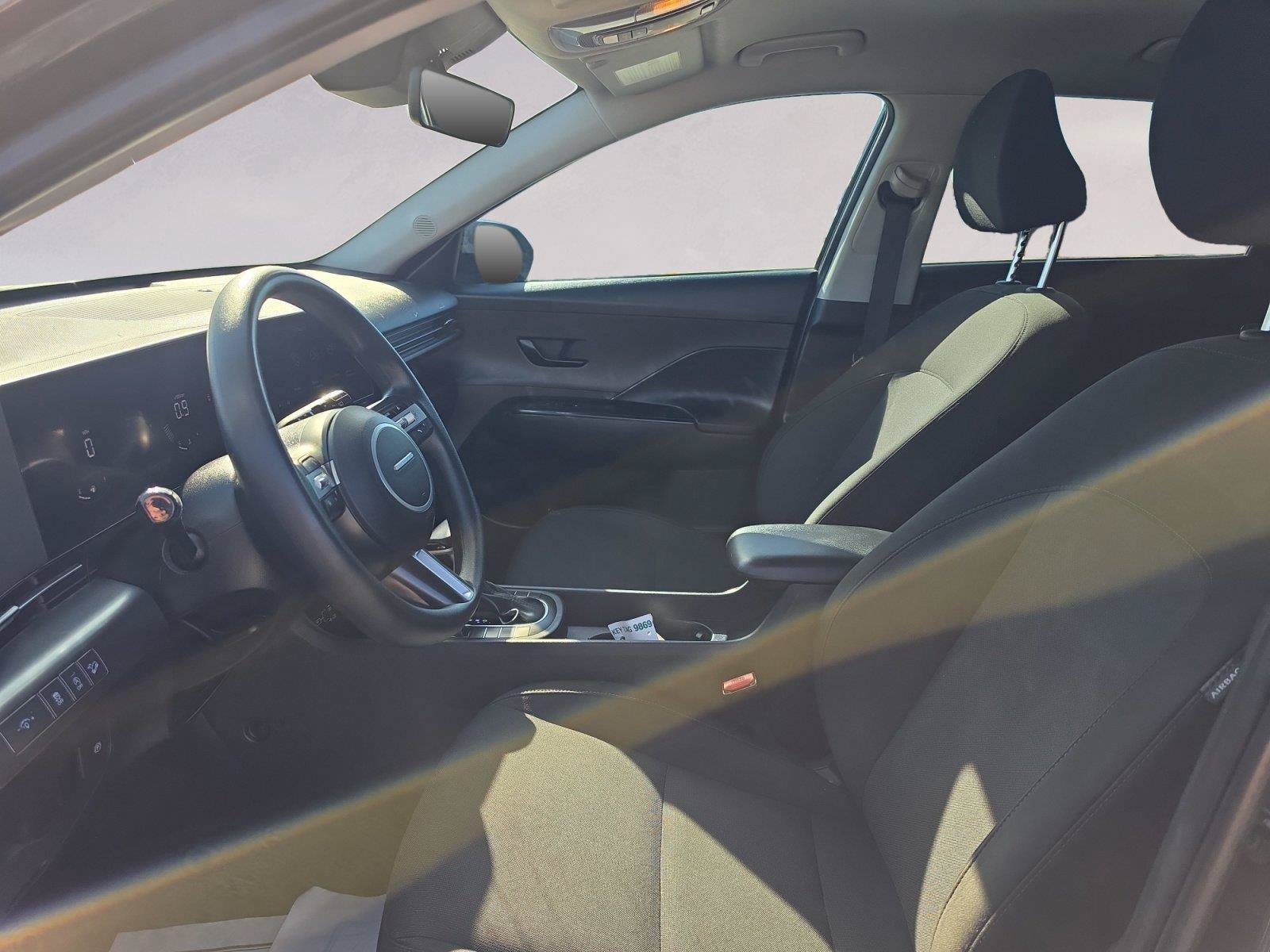 Used 2024 Hyundai Kona SE FWD image 9