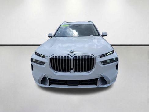 Used 2025 BMW X7 xDrive40i AWD/4WD image 9