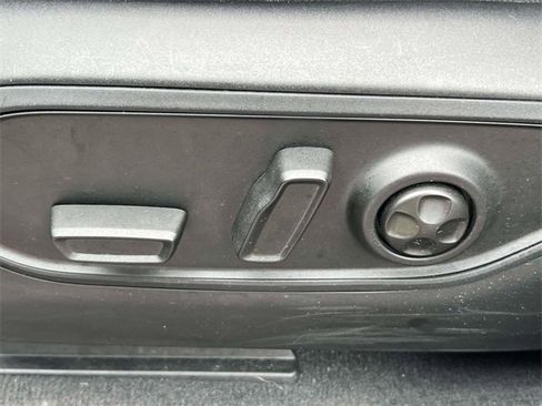 Certified 2023 Jeep Grand Cherokee Altitude image 22