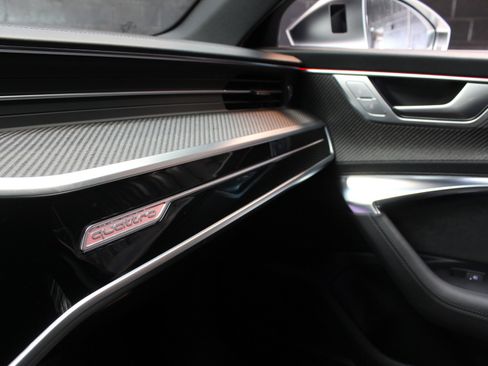 Used 2023 Audi RS 6 image 77