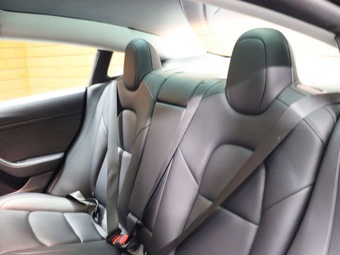 Used 2023 Tesla Model 3 Standard Range image 42