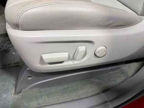 Used 2017 Toyota Sienna XLE w/ XLE Navigation Package image 25