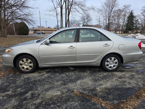 Used 2003 Toyota Camry LE image 5