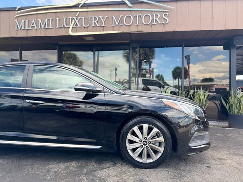Used 2015 Hyundai Sonata Sport w/ Option Group 04 FWD image 16