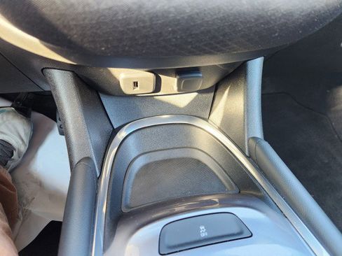 Used 2018 Chevrolet Malibu LT image 40